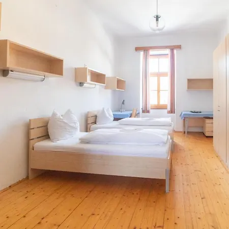 Elisabeth باد اوسي